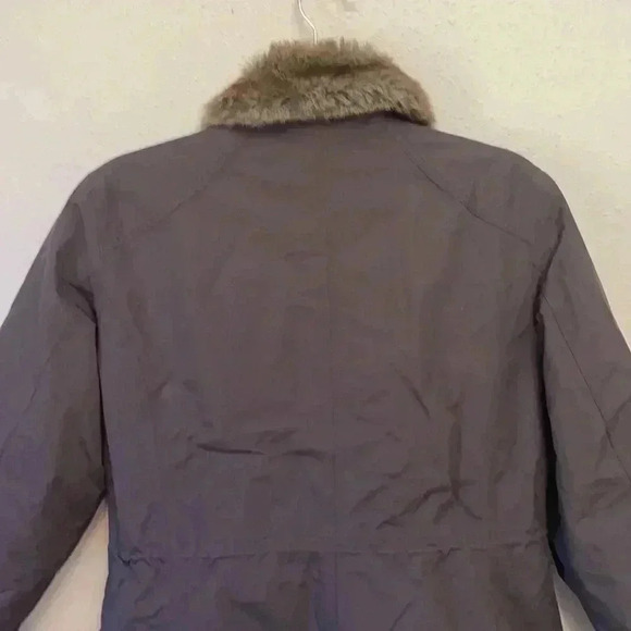 LANDS’ END Women’s Lined Coat w/ Fur Collar - Picture 8 of 12